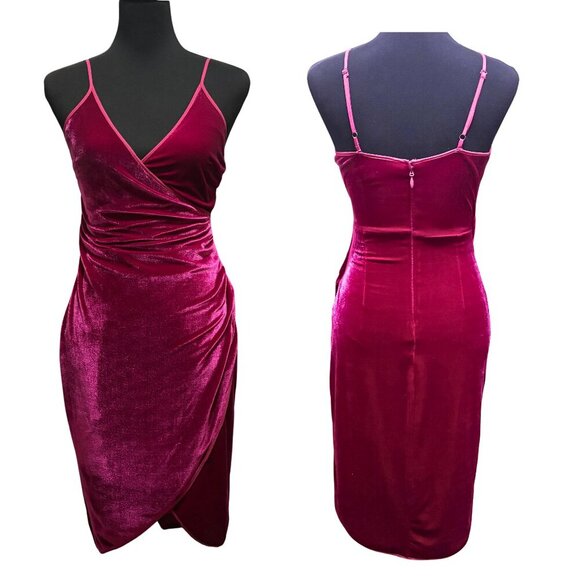 Adelyn Rae Dresses & Skirts - Adelyn Rae Velvet Dress